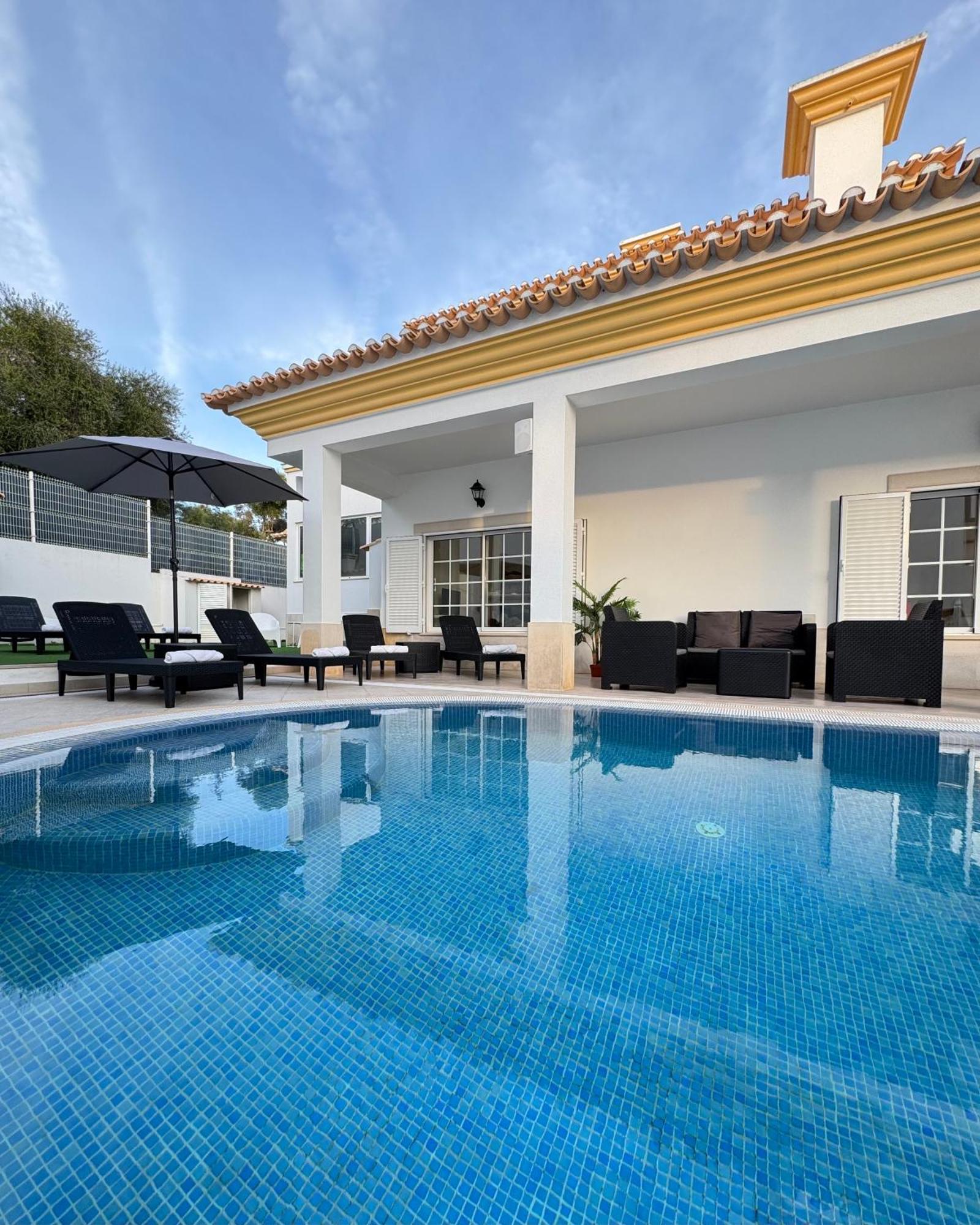 Villa Bonita Guesthouse Albufeira Old Town Ngoại thất bức ảnh