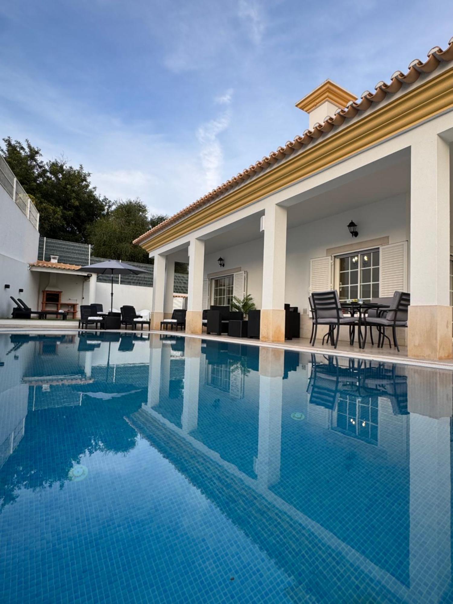 Villa Bonita Guesthouse Albufeira Old Town Ngoại thất bức ảnh